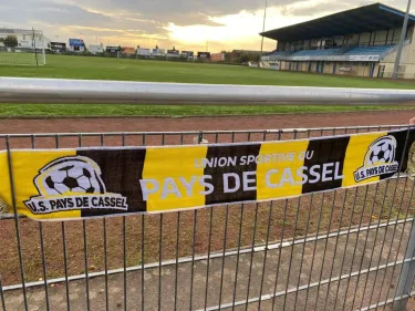 Football : bientôt des vestiaires flambants neufs pour le Pays de...