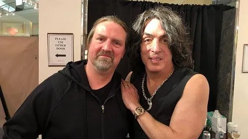 Kiss en deuil : le guitariste Karl Cochran est décédé