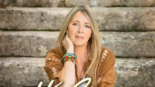 Hélène Rollès toujours passionnée par Les Mystères de l'Amour !?