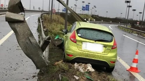 Calais : une femme transportée à l'hôpital à la suite d'un accident