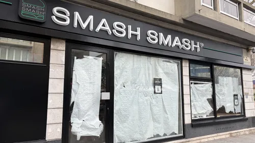 Calais : un fast-food de smash burger "Smash Smash" ouvre ses...