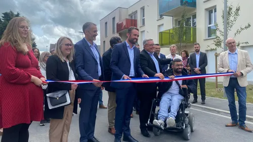 Grande-Synthe : Inauguration de la résidence "Les Cévennes" dans le...