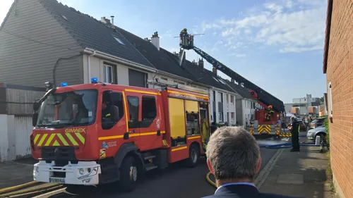 Outreau : gros incendie dans plusieurs maisons rue Jean-Jacques...