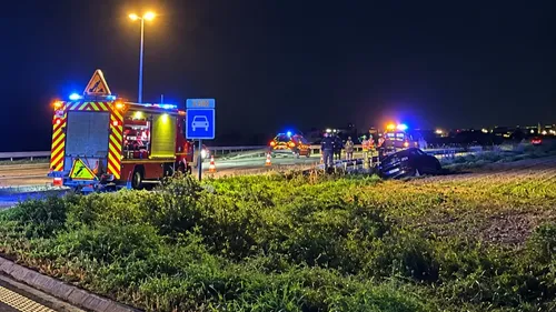 Saint-Martin-lez-Tatinghem : une voiture finit dans un champ
