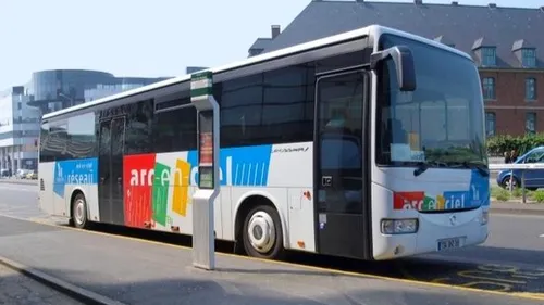 Ligne de bus entre Hazebrouck et Poperinge, l'expérimentation va...