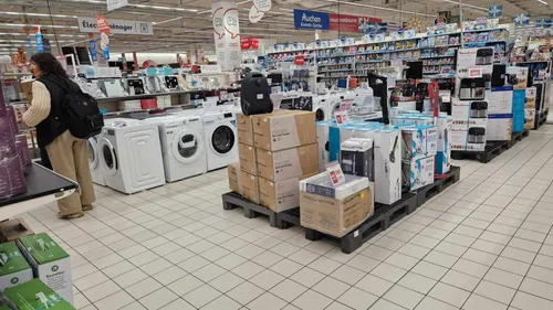 Des postes en moins et des annonces qui choquent chez Auchan...