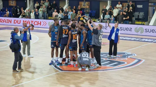 Basket : Gravelines, au diapason et incroyable en défense, enchaîne...