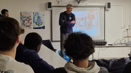 Basket : Passionnante visite de Laurent Sciarra aux jeunes du BCM