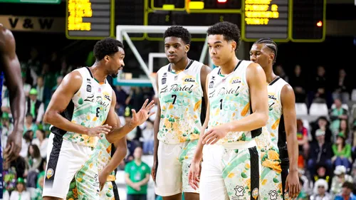 Basket : Les "gamins" de Le Portel, courageux, apprennent puissance...