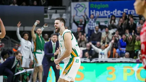 Basket : des joueurs qui s’en vont, un coach écarté qui revient,...