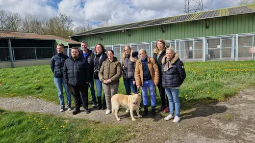 Des stagiaires du GRETA offrent du bonheur et du temps aux animaux...