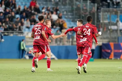 Foot : Malgré la défaite face à Auxerre, Dunkerque y croit plus que...