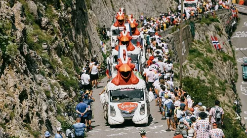 Cyclisme : Boulogne, Dunkerque, les Flandres...  La Caravane,...