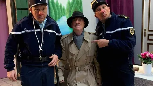 Emmanuel Valloy transforme Saint-Georges-sur-l’Aa en théâtre géant