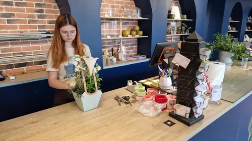 Lucie, fleuriste de Saint-Pol-sur-Mer, peut-être la meilleure...