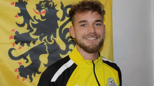 Foot : Nicolas Bruneel s’épanouit au Pays de Cassel, avec toujours...