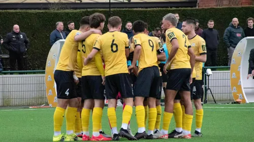 Foot : Du plaisir et des buts pour terminer la saison côté Pays de...