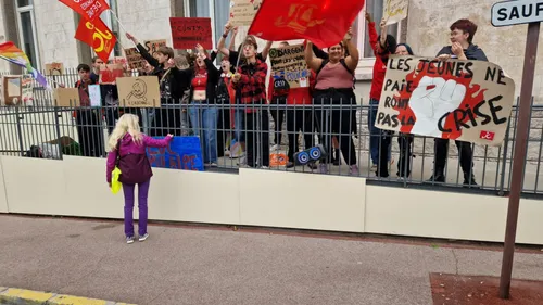 Les lycéens Boulonnais, la jeunesse Boulonnaise, se mobilisent pour...
