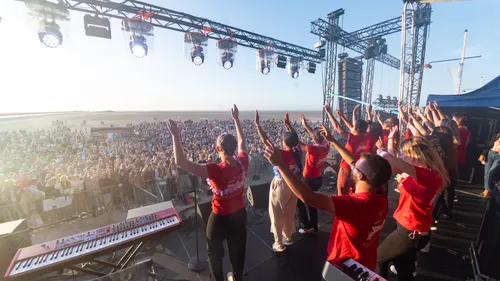 Ridsa et Keen’V pour le Grand podium de Gravelines, c’est ce...