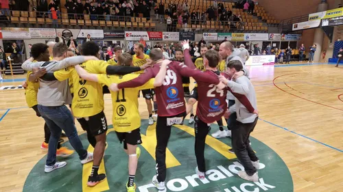 Hand : Hazebrouck avait les bras, les jambes, maintenant les...