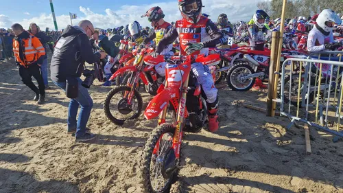 Moto : Cyril Genot plus fort que la pluie, le vent, le froid,...