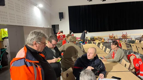 Les pompiers mobilisés face à la montée des eaux
