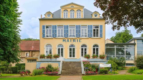 Municipales à Saint-Étienne-au-Mont : Brigitte Passebosc face à un...