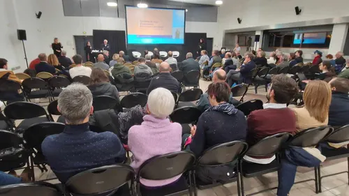 Constructif, parfois musclé, le débat autour des EPR 2 à Gravelines...