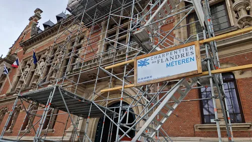 Les meilleurs artisans Flamands au chevet de la mairie de Dunkerque