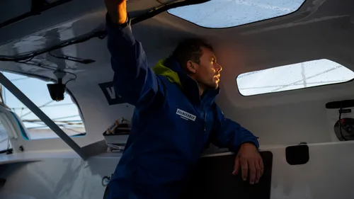 Vendée Globe : Coup de stress pour Thomas Ruyant, mais un...