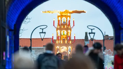 Gravelines : qui se cache sous la Tour de l'Avent du marché de Noël ?