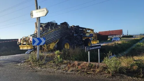 Impressionnant incendie d’un engin agricole à Cappelle-Brouck......