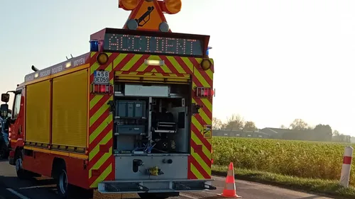 Accident à Aire-sur-la-Lys : un scooter percuté en plein rond-point
