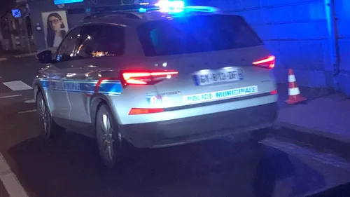 Une femme chute du deuxième étage après un différend familial à...