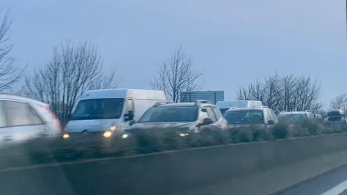 Travaux sur l’A25 : plusieurs échangeurs fermés entre Bailleul et...