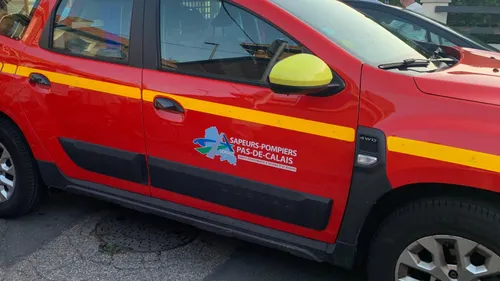 Calais : une adolescente renversée, le conducteur en fuite