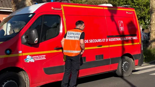 Saint-Martin-lez-Tatinghem : un camion termine sa course dans un...
