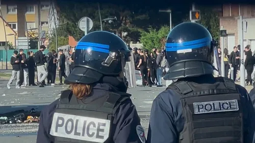 Dunkerque : huit interpellations après une matinée de violences...