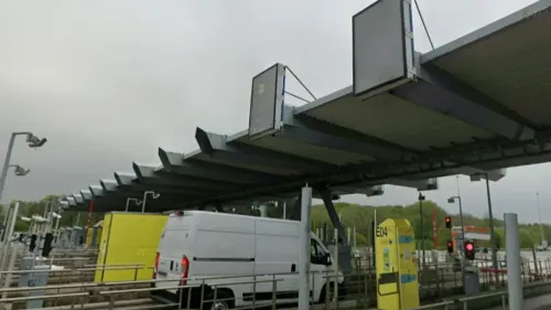 Setques : nouvelles intrusions au péage malgré le grillage