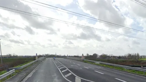 Une femme coincée dans sa voiture après un accident à Saint-Folquin