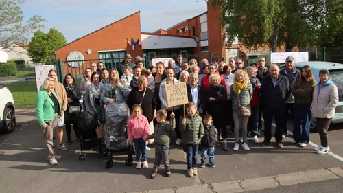 Mobilisation et pétition à Aire-sur-la-Lys contre la fermeture...