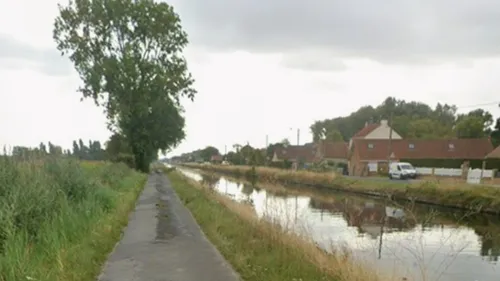 Les Attaques : une pollution aux hydrocarbures en ce moment dans un...