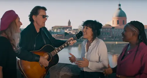 Evènement - Le single et le clip du nouveau Francis Cabrel sont...