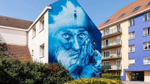 De la couleur à Boulogne et Calais avec les fresques