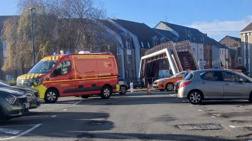Calais : une adolescente de 12 ans percutée par une voiture 