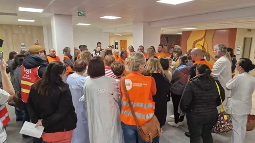 Mouvement à l'Hôpital de Dunkerque, Patrice Vergriete s'est voulu...