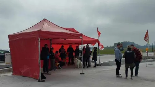 Bourbourg-Saint-Georges-sur-l'Aa : Fin de la grève chez Clarebout