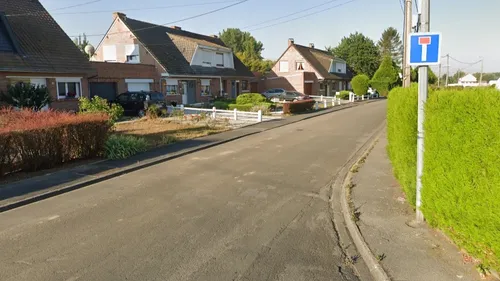Deux maisons détruites par les flammes à Merville