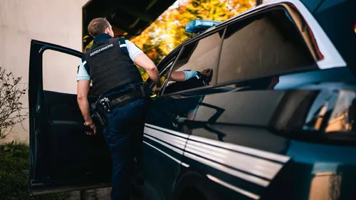 La Gorgue : deux jeunes en expédition avec une arme pour intimider...
