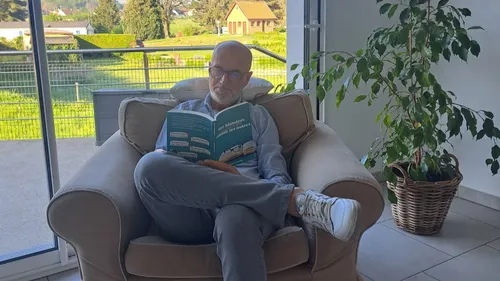 Moulle : Patrick Lavoine, l'auteur qui a conquis Amélie Nothomb et...